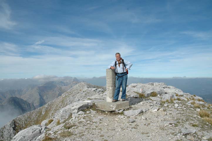 Uno sguardo sulle Alpi Apuane